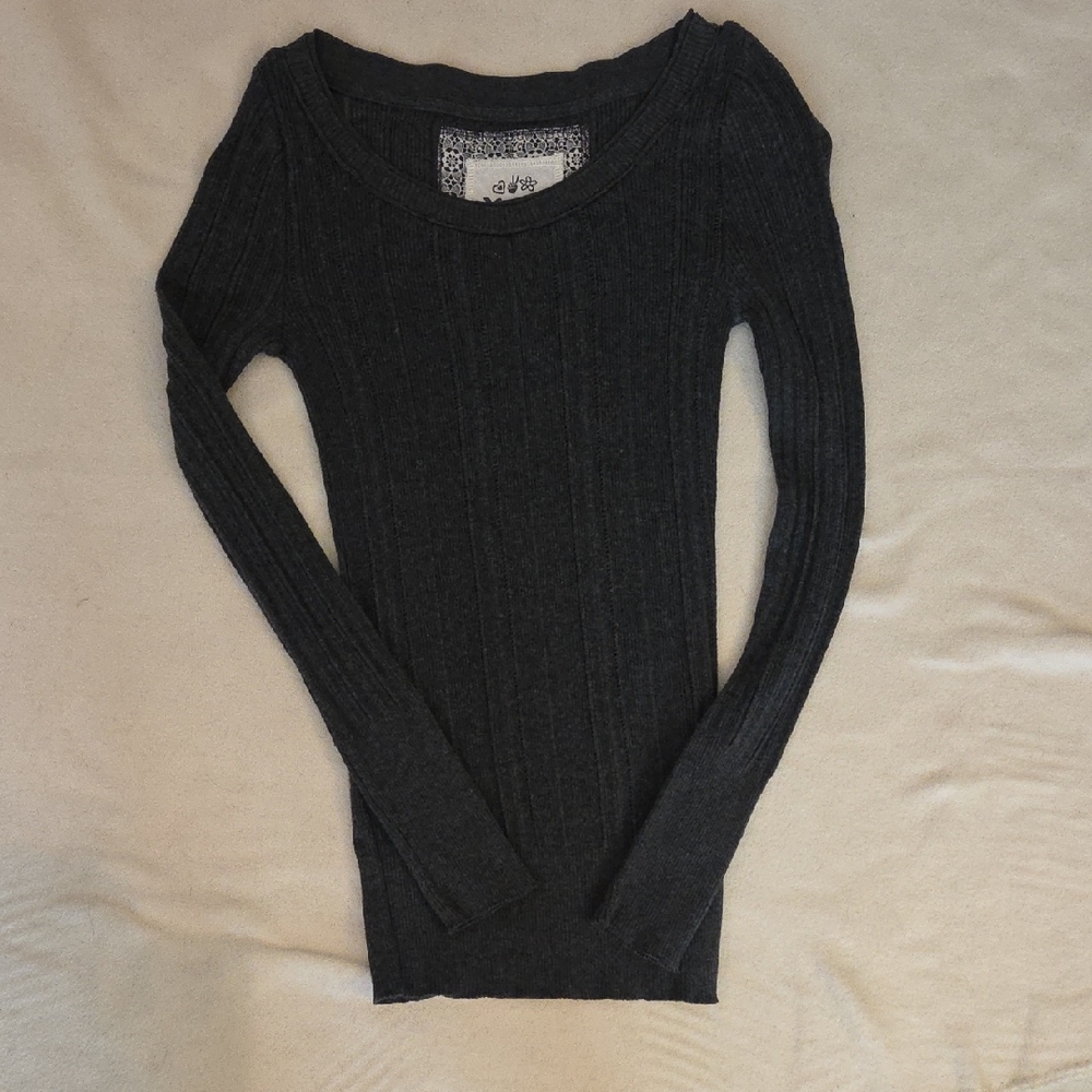 Gray Ribbed Long Sleeve Top, Sweater Size Medium MUDD